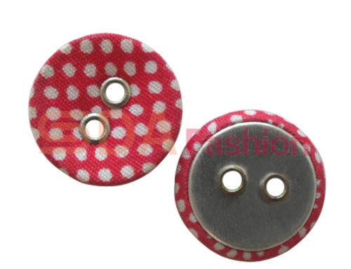2 eyelets fabric covered button